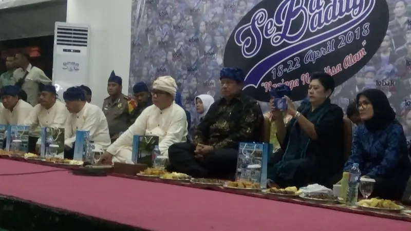 Ketua Umum Demokrat SBY menghadiri Seba Baduy