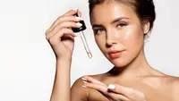 ilustrasi teknik pengaplikasian serum wajah/shutterstock