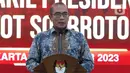 Ketua KPU Hasyim Asy'ari menjelaskan tiga pasangan bakal calon mampu untuk menjalankan tugas sebagai presiden dan wakil presiden. (Liputan6.com/Herman Zakharia)