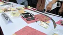 Barang bukti diperlihatkan dihadirkan saat rilis hasil Operasi Sikat Jaya 2019 di Mapolda Metro Jaya, Jakarta, Senin (25/11/2019). Operasi Sikat Jaya 2019 yang berlangsung pada 12-26 November di wilayah hukum Polda Metro Jaya berhasil menjaring 3.314 tersangka. (merdeka.com/Iqbal Nugroho)