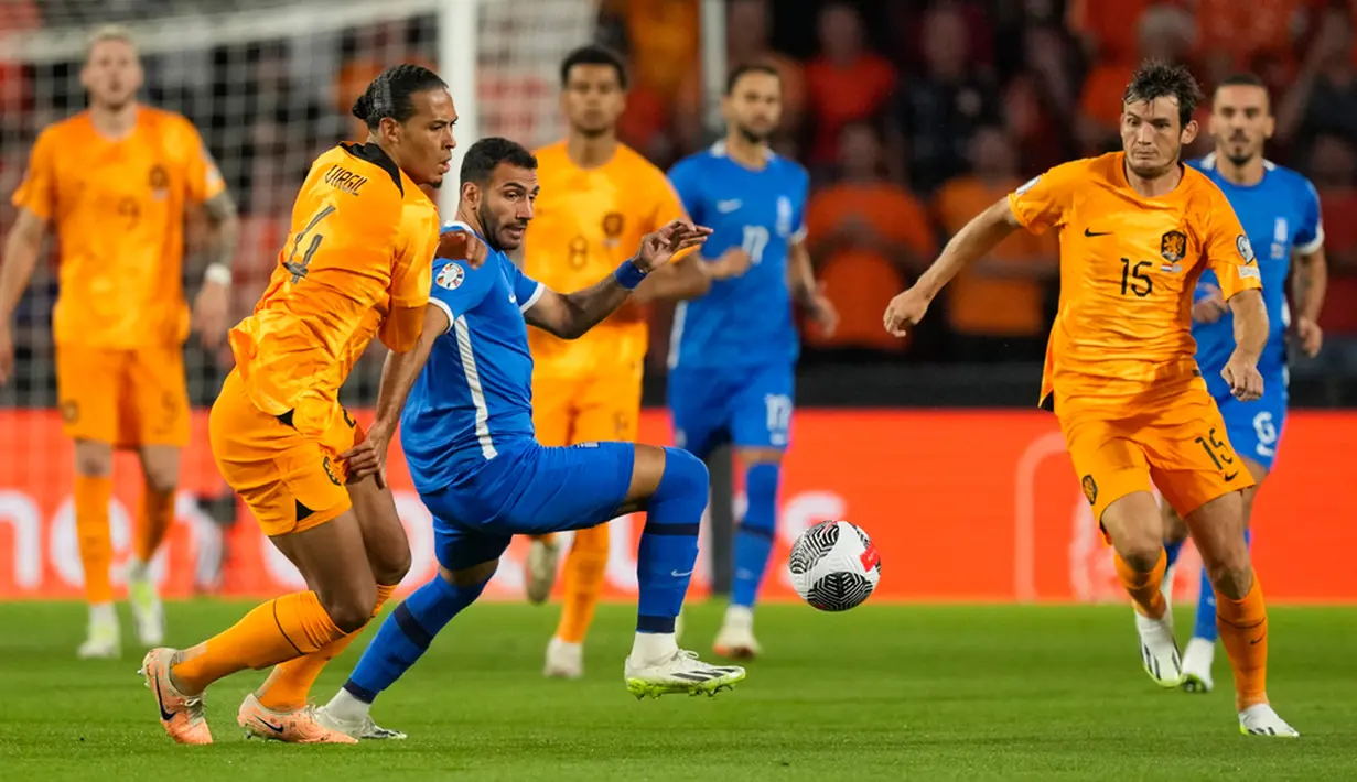 Belanda tampil perkasa pada lanjutan Kualifikasi Euro 2024. De Oranje menang telak tiga gol tanpa balas ketika menghadapi tamunya, Yunani. (AP Photo/Peter Dejong)