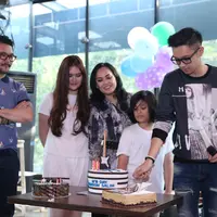 Ulang tahun kali ini Brandon rayakan bersama keluarga serta meet and greet bersama para fansnya (Brandonator) di sebuah rumah makan di kawasan Kebayoran Baru, Jakarta Selatan, Sabtu (19/9/2015). (Wimbarsana/Bintang.com)