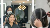 15 Inspirasi Rambut Pendek Highlight Abu-Abu, Tampil Berani, Edgy, dan Modern