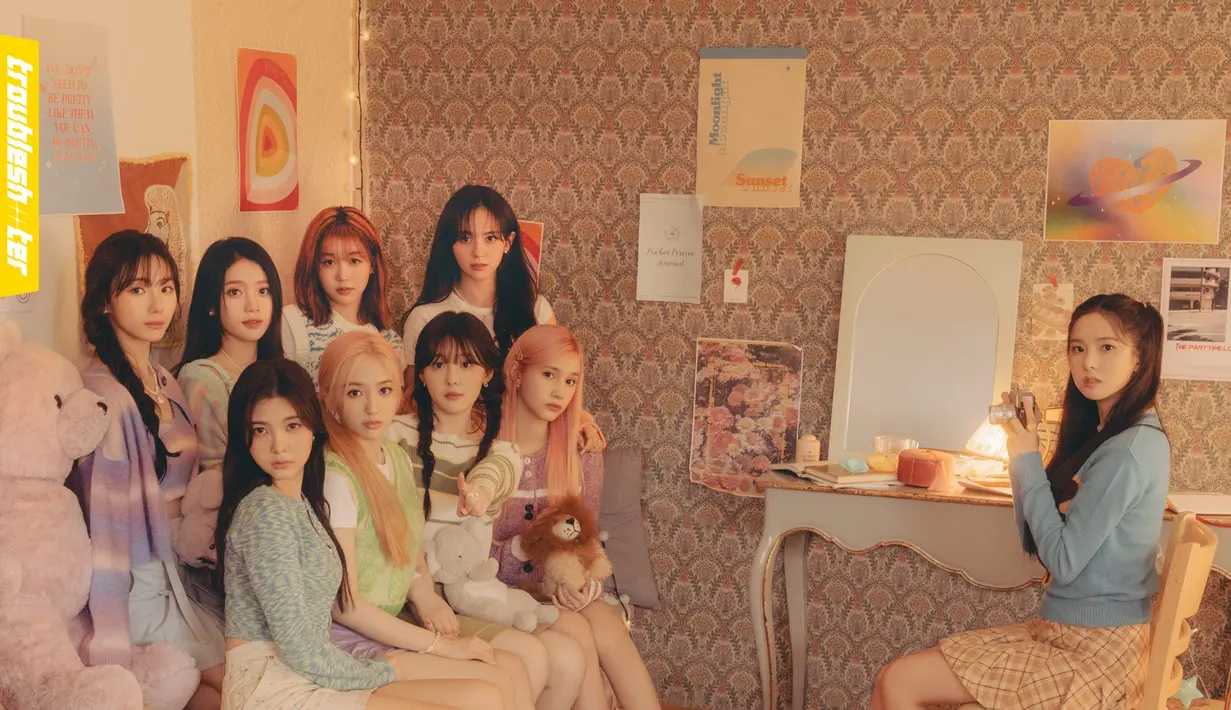 Kep1er. (WakeOne - Swing Entertainment via Soompi)