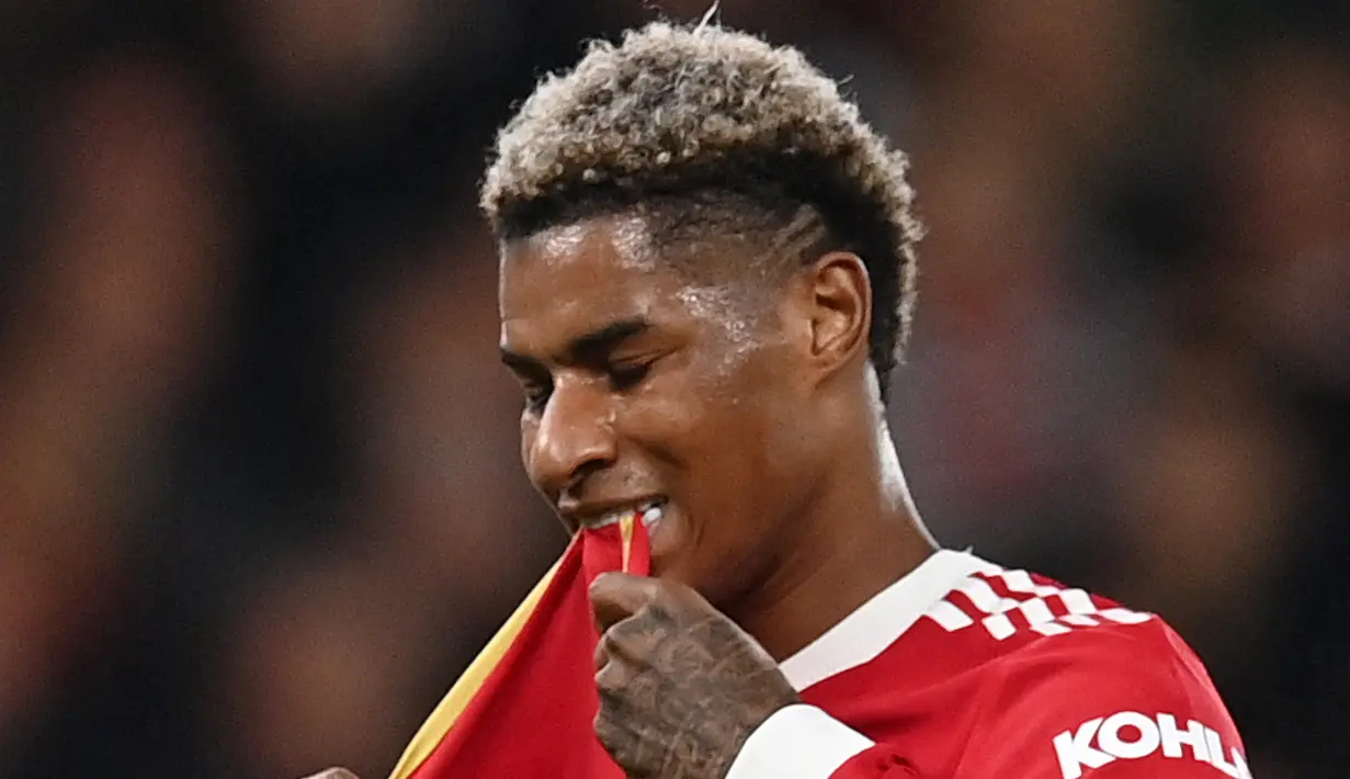 Marcus Rashford - Penyerang muda ini sepertinya layak dicadangkan Ole saat melawan Manchester City. Rashford terlihat masih kesulitan tampil klop dengan Cristiano Ronaldo. Jadi Solskjaer sebaiknya memasangkan CR7 dengan Edinson Cavani di lini depan MU. (AFP/Paul Ellis)