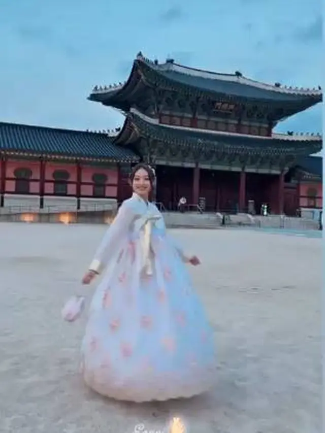 Tampil Pakai Hanbok Ini 7 Potret Natasha Wilona Saat di Korea Selatan