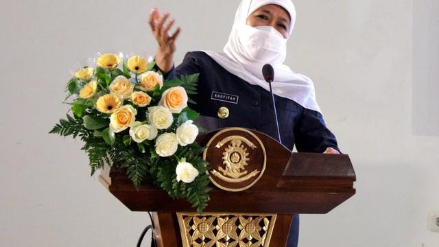 Gubernur Jatim Khofifah Indar Parawansa. (Dian Kurniawan/Liputan6.com)