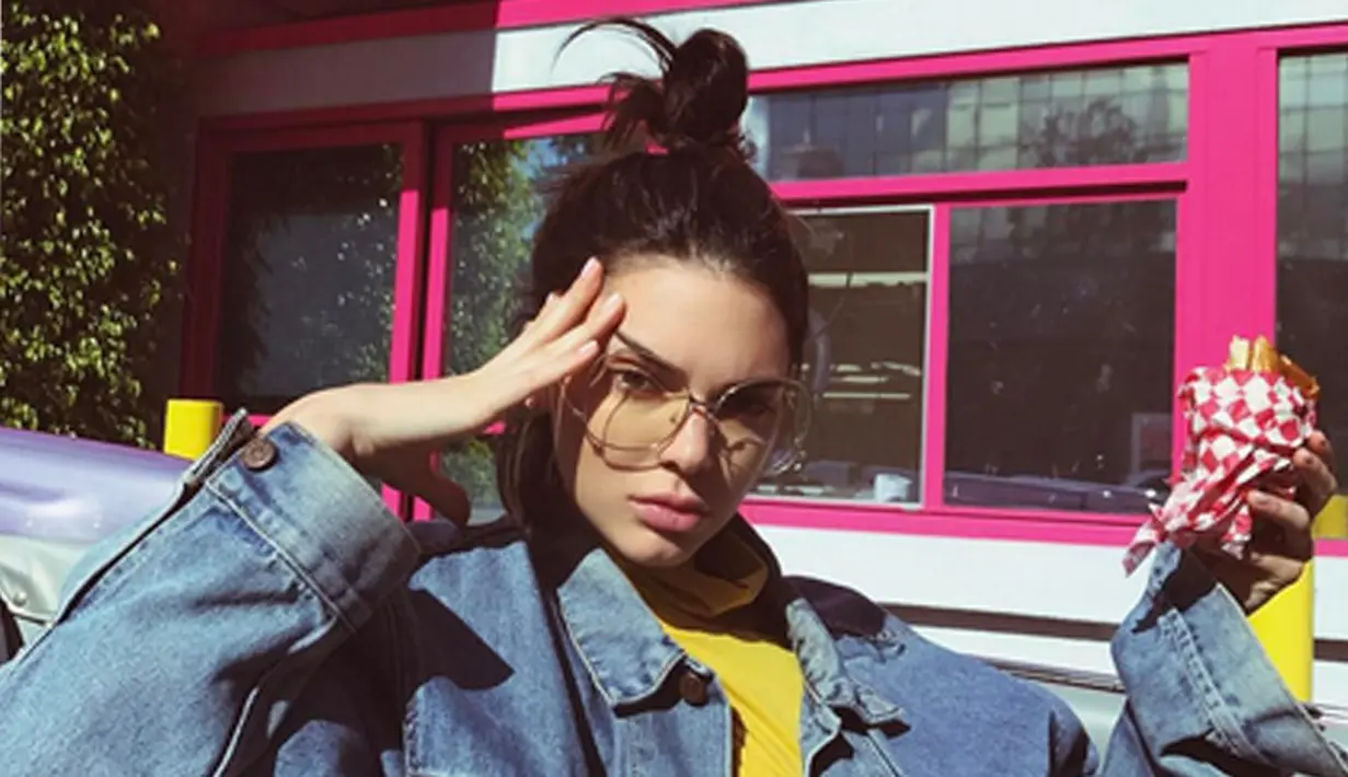 Protes yang diterima Kendall Jenner usai membintangi produk minuman bersoda nampaknya berakibat serius. Terutama untuk keberlangsungan hidup dan karier Kendall di masa yang akan datang. (Instagram/kendalljenner)