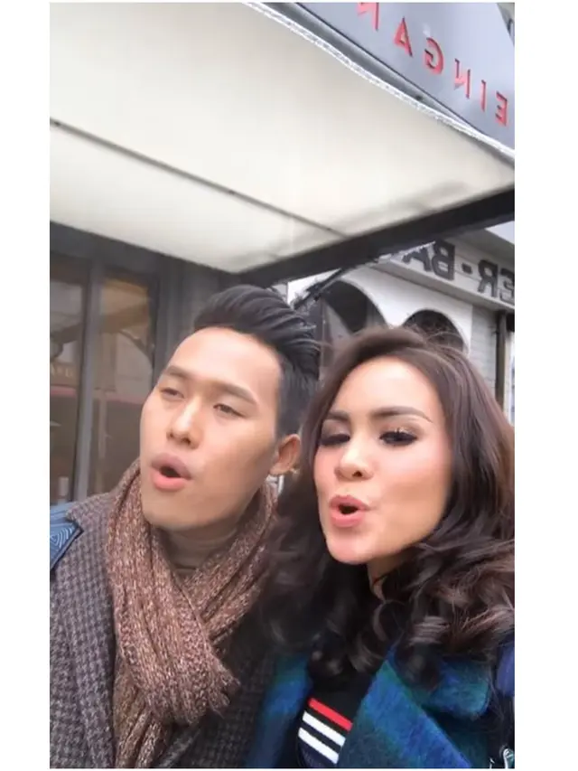 6 Potret Kenangan Momo Geisha dan MUA Slam Wiyono, Sempat Liburan Bareng