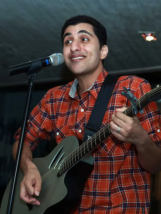 Raef Haggag sendiri tidak menyangka apabila albumnya tersebut mendapat sambutan yang luar biasa dari para penikmat musik religi di Indonesia. (Deki Prayoga/Bintang.com)