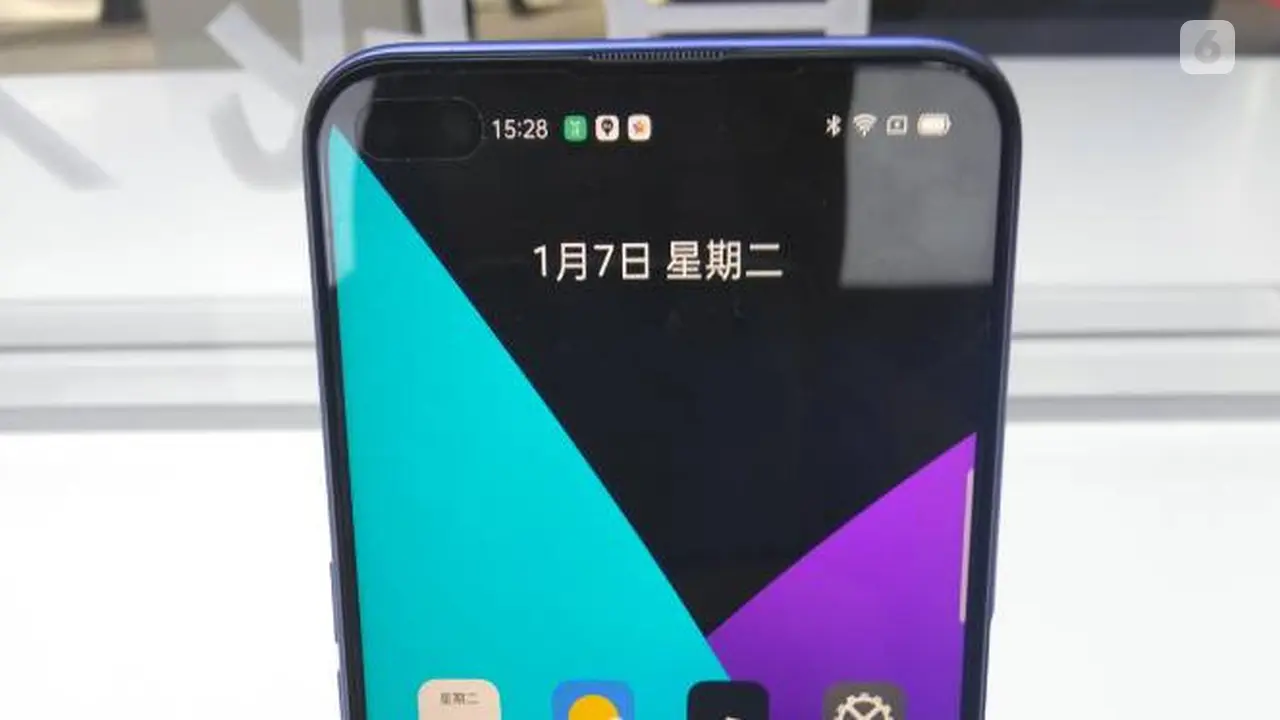 Realme X50 5G. Liputan6.com/Diyah Naelufar