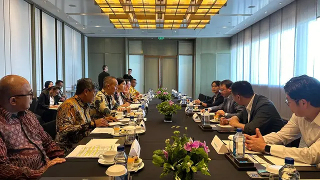 Menteri Perindustrian Agus Gumiwang Kartasasmita bertemu dengan jajaran SAIC-GM-Wuling Automobile Co., Ltd di Beijing, China. (Foto: Kementerian Perindustrian)