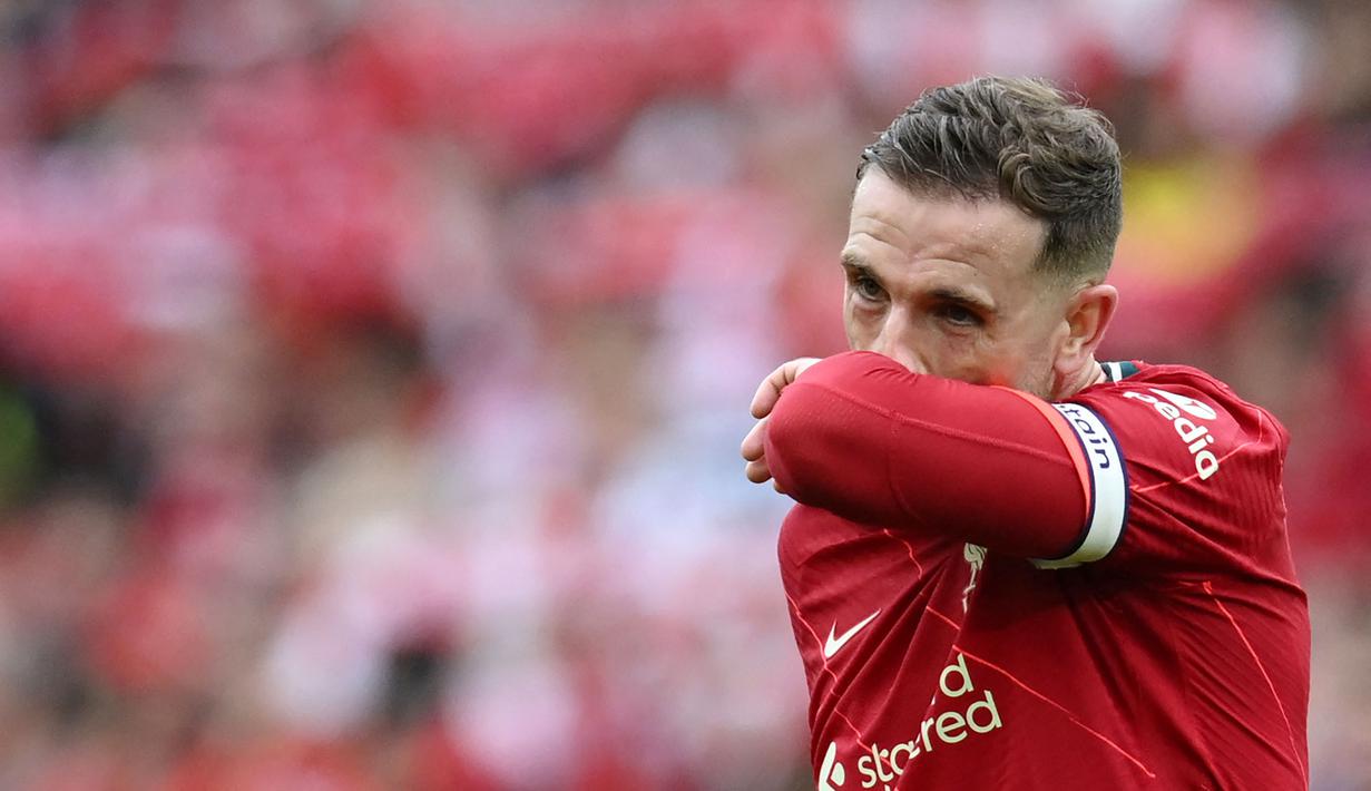 Sementara Liverpool yang menang 3-1 atas Wolves harus puas menjadi runner up di bawah Manchester City. (AFP/Paul Ellis)