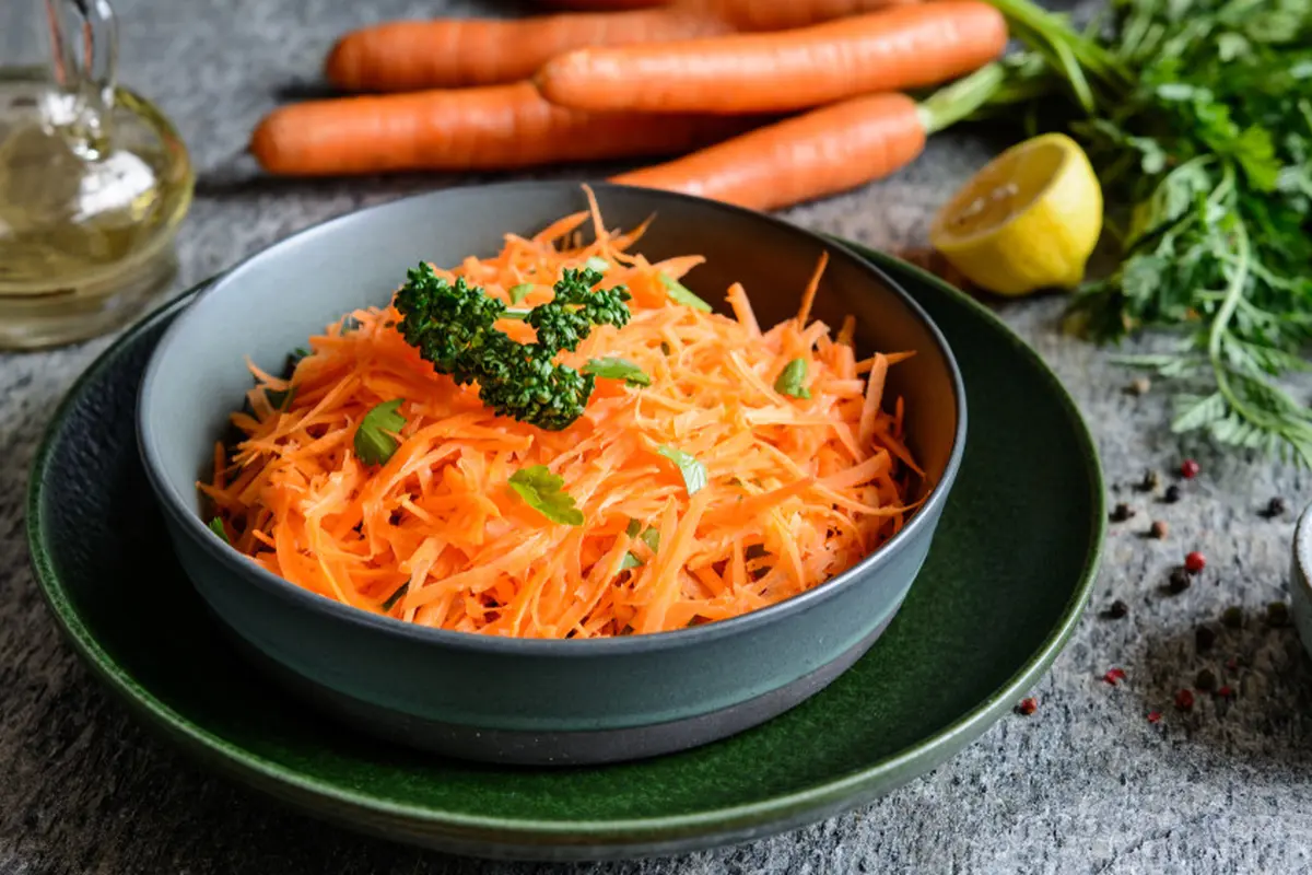 raw carrot salad