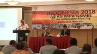 Sekretaris Menpora, Gatot S. Dewa Broto (kiri), menghadiri Co-Ordination Meeting Asian Paragames 2018 bersama CEO Asian Paralymic Commintee, Tarek Souei (kanan), di Menara Peninsula Hotel, Kamis, (16/3/2017). (Humas Kemenpora)