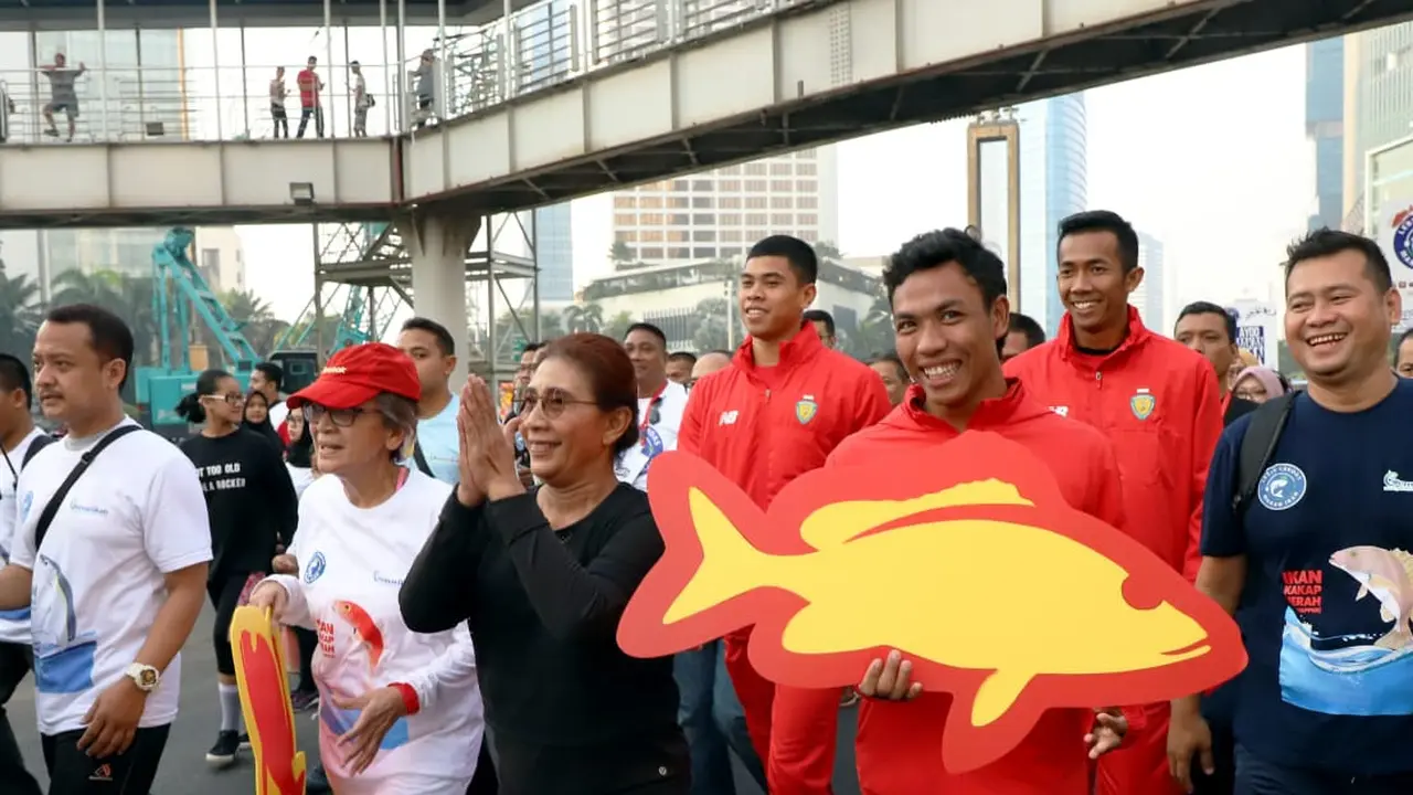 Menteri KKP Susi Pudjiastuti dan Lalu Muhammad Zohri
