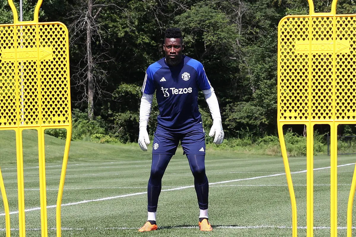 Foto: Latihan Perdana Kiper Anyar MU, Andre Onana saat Tur Pramusim di Amerika Serikat.