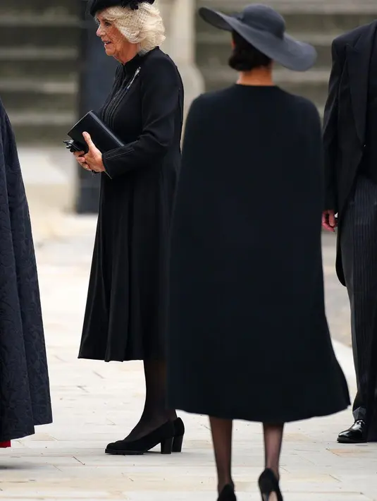 Ratu Elizabeth akan dimakamkan di Kapel Memorial Raja George VI. Foto: Instagram Vanity Fair.