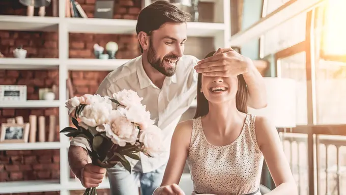 Biar Nggak Merusak Hubungan, Begini Cara Menyatakan Cinta ke Sahabat Dekat