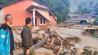 Banjir Bandang Terjang Parigi Moutong, Jalur Trans Sulawesi Lumpuh