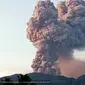 Gunung Dukono di Halmahera Utara mengalami erupsi lagi, Senin (1/1/2024), pukul 06.15 WIT. (Liputan6.com/ Dok Magma ESDM)