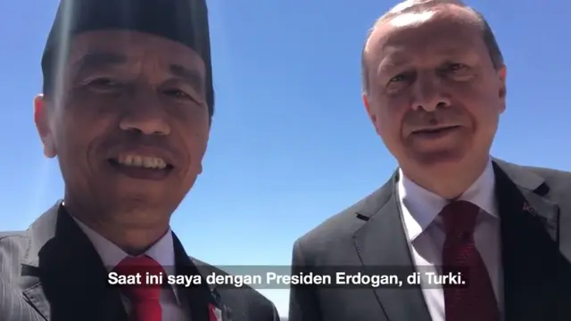 Di sela-sela pertemuannya dengan Presiden Turki Recep Tayyip Erdogan, Jokowi menyempatkan membuat video blog atau vlog.