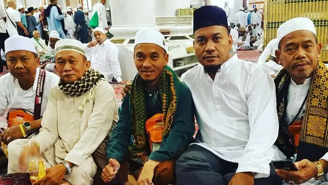 Safni Rizal (https://www.instagram.com/p/CqNC4tkrtGG/)