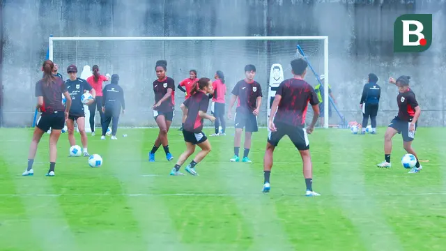 Timnas Indonesia Putri berlatih di Dewa United, Tangerang