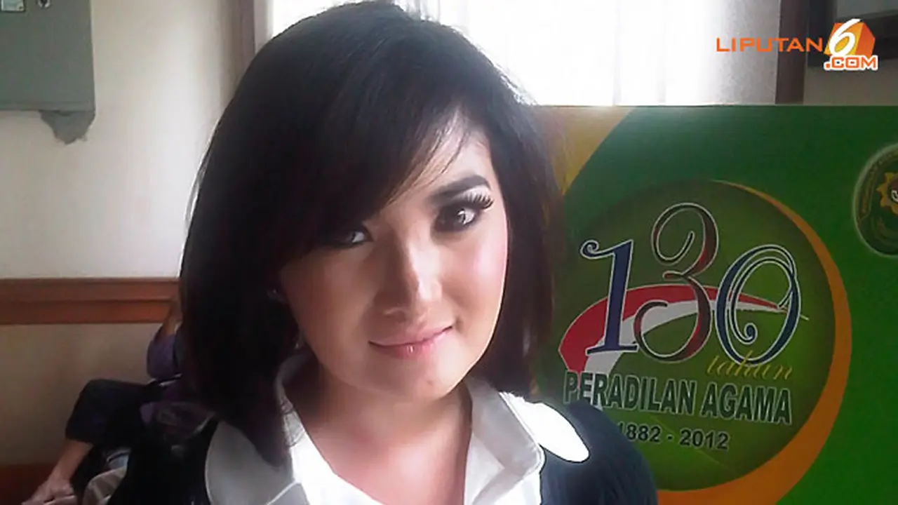 kiki-amalia-cantik-130211b.jpg