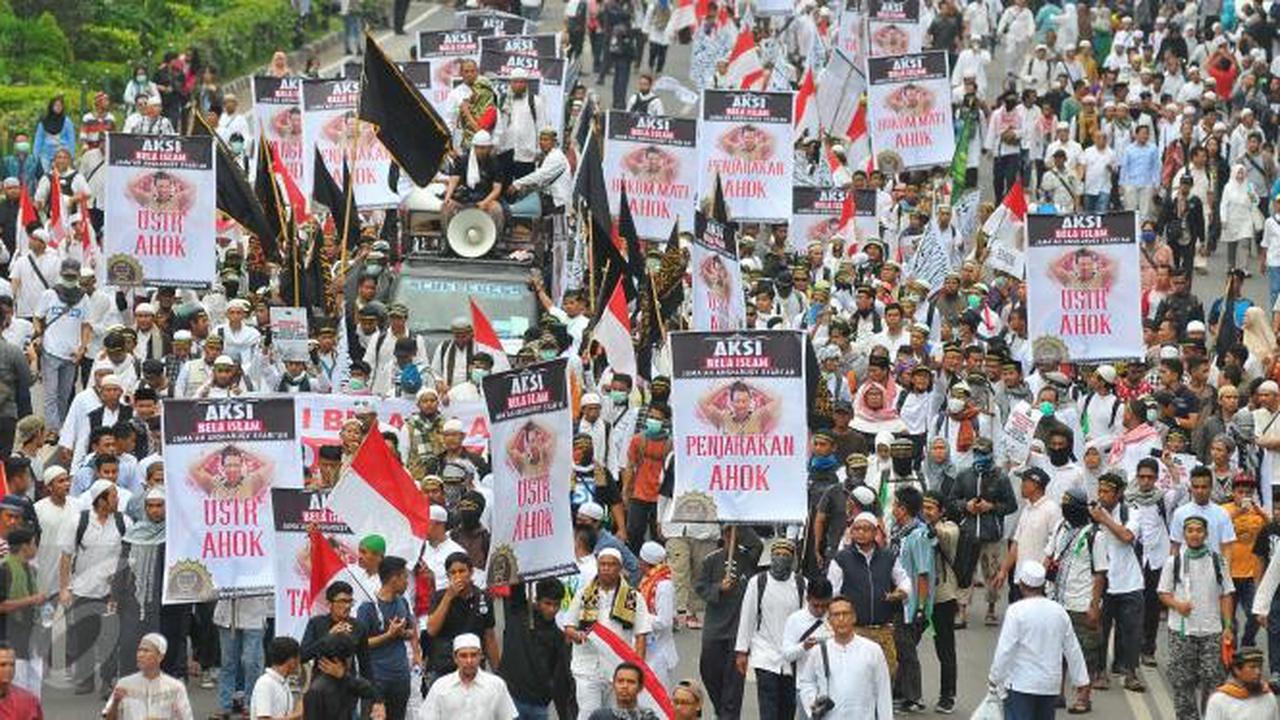 Top 3: Demo 4 November Ricuh, Ahok dan Keluarga Aman