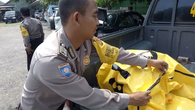Geger Temuan Bayi di Saluran Irigasi Cirebon