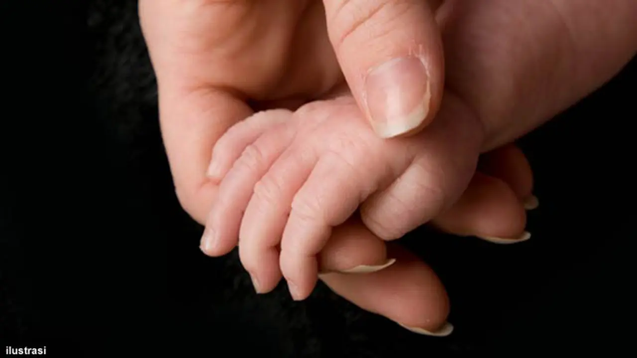 bayi-lahir-130725c.jpg