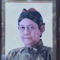 Deddy Sutomo,  seperti yang diketahui telah mewarnai dunia perfilman Indonesia sejak lama. Tak heran jika namanya banyak dikenal masyarakat, terutama lewat berbagai judul film yang telah dibintanginya. (Adrian Putra/Bintang.com)