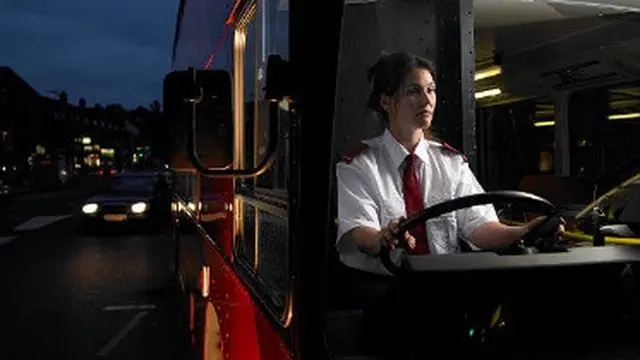 ilustrasi sopir bus.