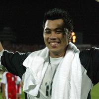 Kenangan Legenda Singapura Lionel Lewis saat Main di SUGBK pada Leg 1 Final Piala AFF 2004: Atmosfer yang Benar-Benar Gila