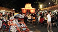 Festival Pasar Malam Tjap Toenjoengan itu berlangsung di Pakuwon City tahun ini. (Liputan6.com/Dhimas Prasaja)