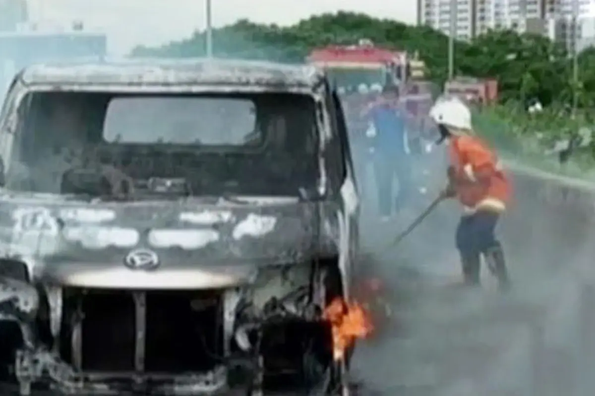 Segmen 1: Mobil Terbakar hingga Pemakaman Pilot T-50i