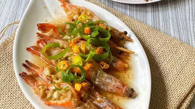 Resep udang kukus bawang putih. (dok. Cookpad @anif_296818)