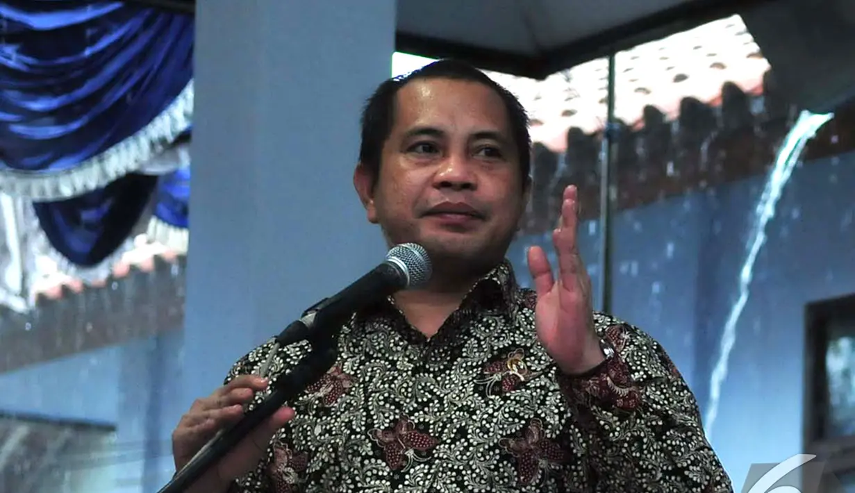 Menteri Desa, Pembangunan Daerah Tertinggal dan Transmigrasi, Marwan Jafar memberikan pidato saat blusukan perdananya di Kabupaten Lebak, Banten, Rabu (5/11/2014) (Liputan6.com/Johan Tallo)