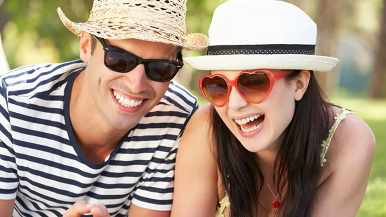 (c) shutterstock
