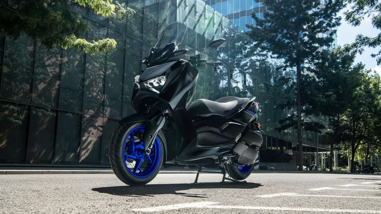 Yamaha XMax 250