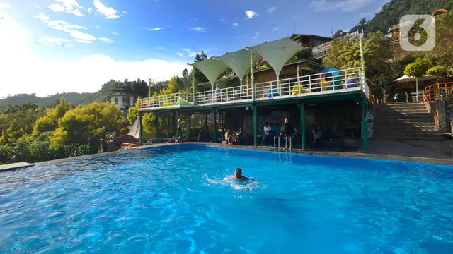 Mengunjungi Wisata Instagramable di Kawasan Puncak Dua Bogor