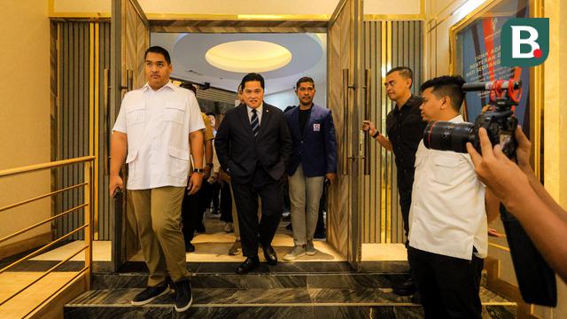 Foto: Sah! Momen Erick Thohir Lakukan Sertijab Menpora dengan Dito Ariotedjo
