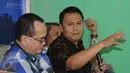 Tim sukses pasangan Cagub DKI Jakarta 2017-2022 Anies-Uno, Ali Mardani Sera (kanan) saat menanggapi hasil survei di Jakarta, Kamis (6/10). Survei membahas Arah Suara Pemilih Pilgub DKI. (Liputan6.com/Helmi Fithriansyah)