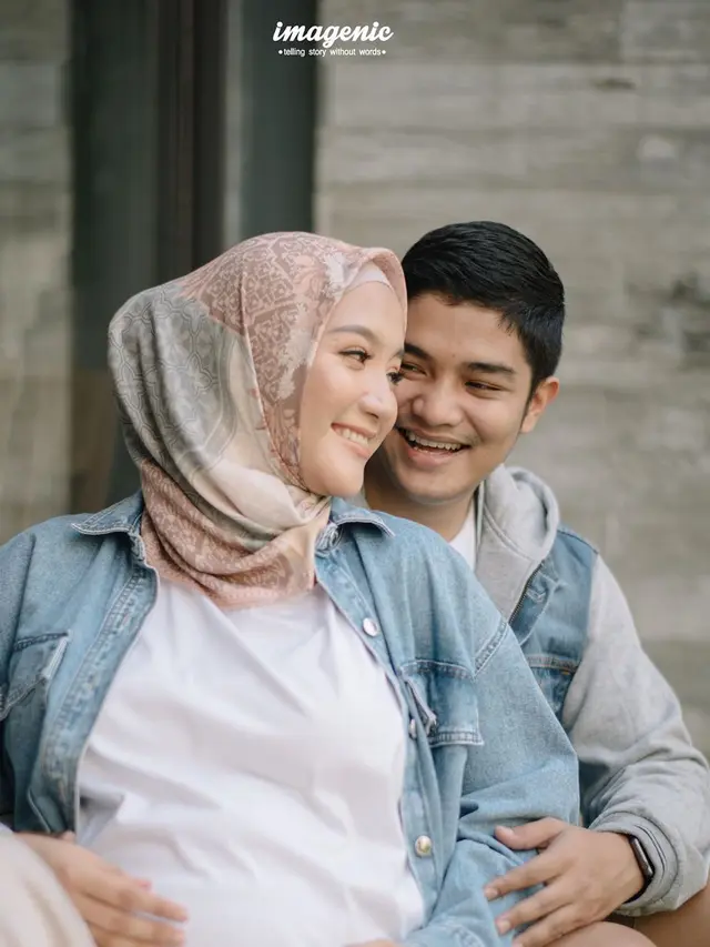 Jelang Melahirkan, Ini 6 Potret Maternity Shoot Erica Putri dan Suami