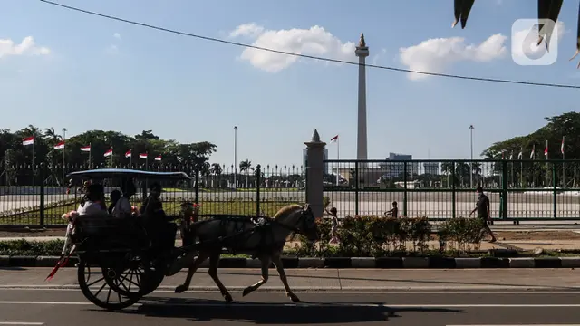 Wisaata Libur Panjang Keliling Monas Naik Delman