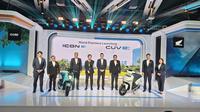 PT Astra Honda Motor (AHM) menghadirkan 2 motor listrik sekaligus, CUV e: dan ICON e: dengan status pertama di dunia. (Liputan6.com/Arief Aszhari)