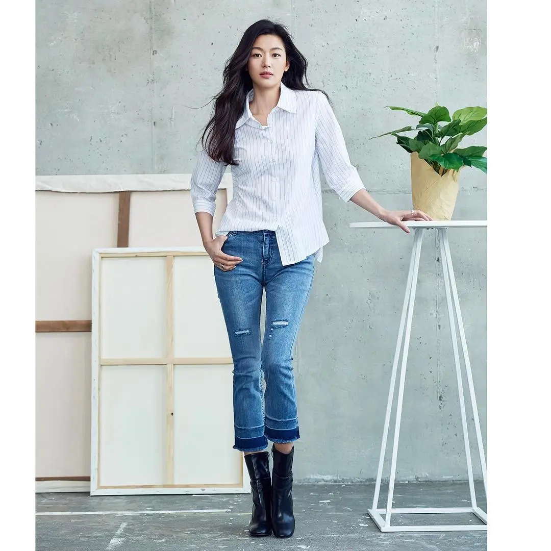Padu padan busana kantor untuk usia 30 tahun keatas ala Korean Style. (sumber foto: giannajuncn/instagram)