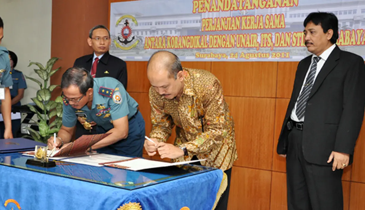 Komando Pengembangan dan Pendidikan TNI AL (Kobangdikal) sebagai lembaga pendidikan  terbesar milik TNI AL, senantiasa berusaha meningkatkan sumberdaya manusia yang dimilikinya.
