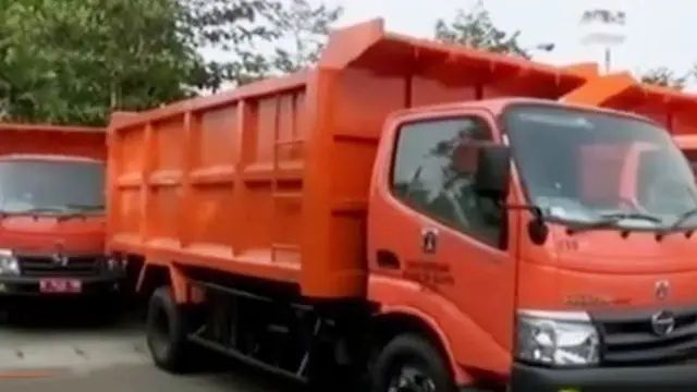Dinas Kebersihan DKI Siapkan 325 Truk Sampah Baru